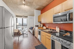 Vista Denver in Denver, CO - Building Photo