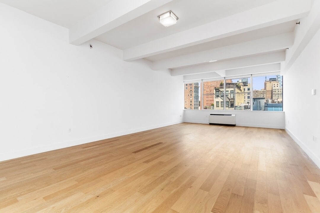 50 Murray St, Unit 433 in New York, NY - Building Photo