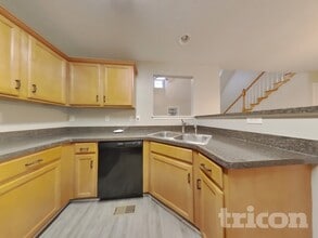 129 Avery Way in Dallas, GA - Foto de edificio - Building Photo