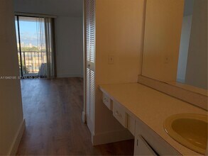 16751 NE 9th Ave in Miami, FL - Building Photo - Building Photo