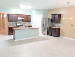 7196 Brodie Ct in Douglasville, GA - Building Photo - Building Photo