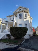 31 Illinois Ave, Unit 1 in Somerville, MA - Building Photo