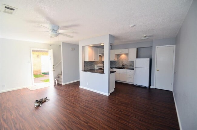 5008 W Wind Trail in Austin, TX - Building Photo - Building Photo