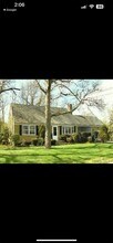 76 Maple St in Blue Point, NY - Building Photo - Building Photo