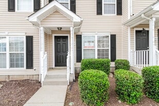 8029 Logan Dr in La Vergne, TN - Building Photo