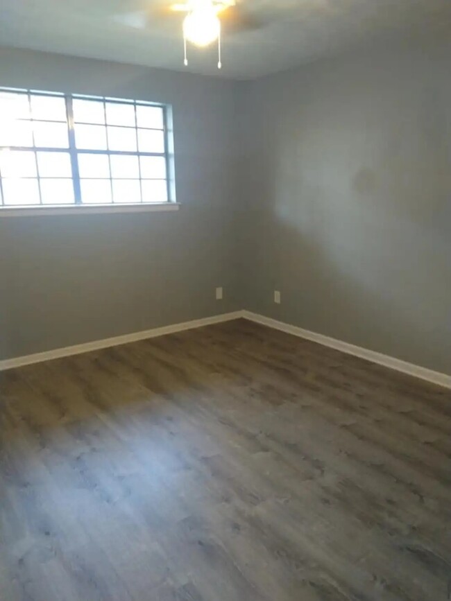 504 Houma Blvd in Metairie, LA - Building Photo - Building Photo