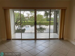 3993 Cypress Reach Ct in Pompano Beach, FL - Building Photo - Building Photo