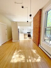 30 Lyon St in New Haven, CT - Building Photo - Building Photo
