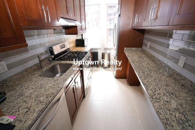 property at 72 Strathmore Rd
