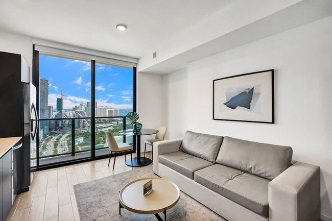 398 NE 5th St, Unit SI ID1504031P in Miami, FL - Building Photo - Building Photo