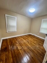 6479 Plainview Ave in Detroit, MI - Building Photo - Building Photo