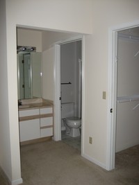 Glengary Park in Glendale, WI - Building Photo - Interior Photo