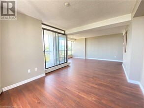 150 Charlton Ave E in Hamilton, ON - Building Photo - Building Photo
