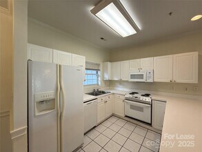 9113 Meadow Vista Rd in Charlotte, NC - Building Photo - Building Photo