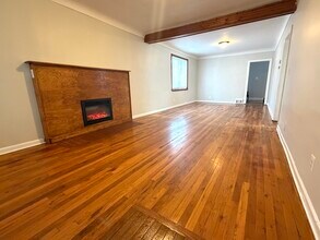 21848 Nevada Ave in Eastpointe, MI - Building Photo - Building Photo