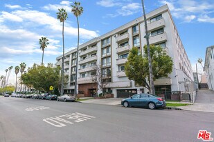 533 S St Andrews Pl in Los Angeles, CA - Building Photo