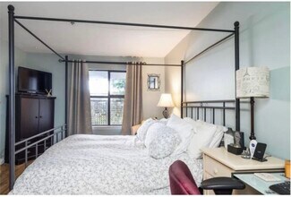 20268 54 Av in Langley, BC - Building Photo - Building Photo