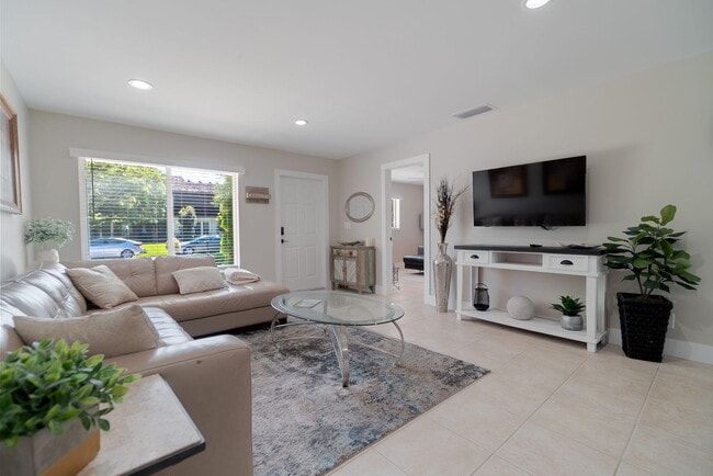 2914 Spanish Trail in Delray Beach, FL - Building Photo - Building Photo