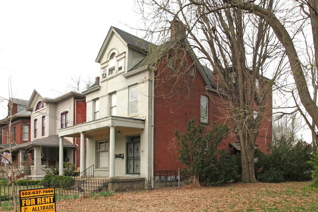 1390 S 1st St in Louisville, KY - Building Photo - Building Photo