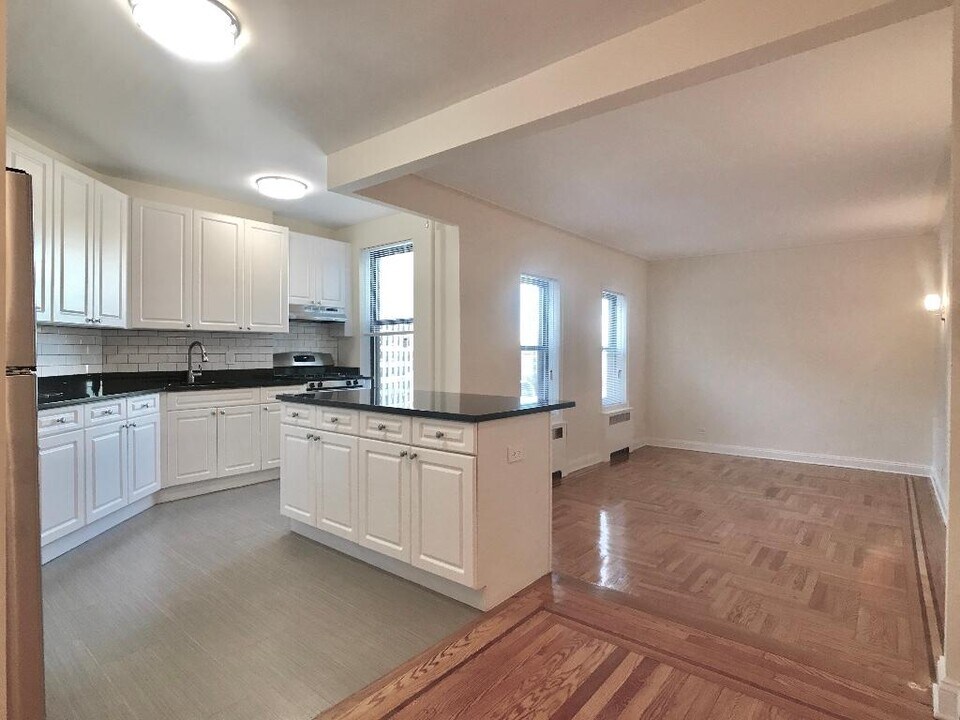 615 W 172nd St in New York, NY - Building Photo
