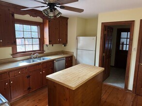 13903 Sterlings Bridge Rd in Midlothian, VA - Building Photo - Building Photo