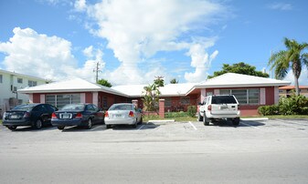 1751 NE 56th St in Fort Lauderdale, FL - Building Photo