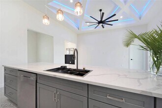 1426 SE 43rd Terrace in Cape Coral, FL - Building Photo - Building Photo