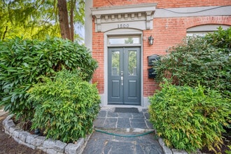 1500 10th St NW, Unit 1 in Washington, DC - Foto de edificio - Building Photo