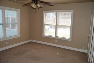 2616 E 3rd St in Austin, TX - Building Photo - Building Photo