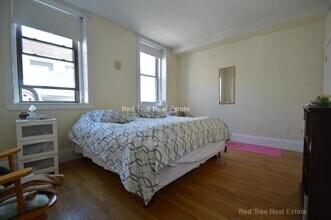 12 Dean Rd, Unit G1 COPY in Brookline, MA - Building Photo - Building Photo