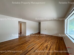 327 Cottage Pl, Unit 327 in Idaho Falls, ID - Building Photo - Building Photo