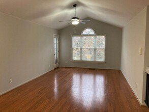 56626 Chesapeake Trail in Shelby Township, MI - Building Photo - Building Photo