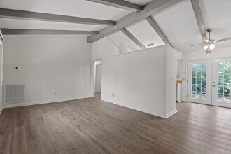 3600 Gleason Dr in Chattanooga, TN - Building Photo - Building Photo