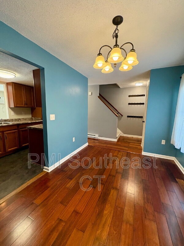 54 Rope Ferry Rd in Waterford, CT - Building Photo - Building Photo