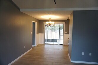 331 Hudson Dr in Crestview, FL - Building Photo - Building Photo