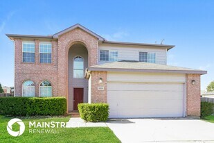 5003 Boots and Saddle Ct in Grand Prairie, TX - Building Photo