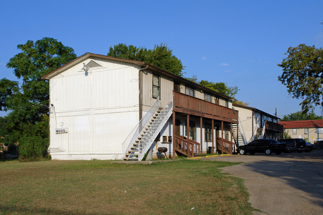 4711 E Side Ave in Dallas, TX - Foto de edificio - Building Photo