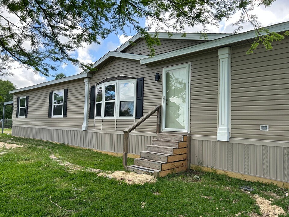 12545 Louis Dr in Beaumont, TX - Foto de edificio