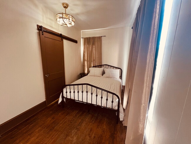 58 Dickenson St in Williamson, WV - Building Photo - Building Photo