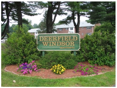 Deerfield Apartments in Windsor, CT - Foto de edificio - Building Photo