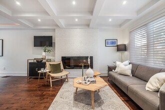 131 Glenvale Blvd in Toronto, ON - Building Photo - Building Photo