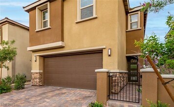 12556 Skylight View St in Las Vegas, NV - Building Photo - Building Photo