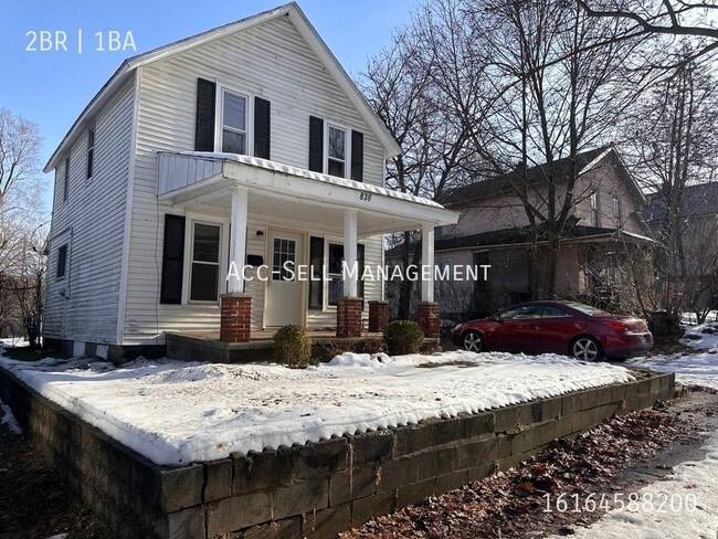property at 836 Coit Ave NE