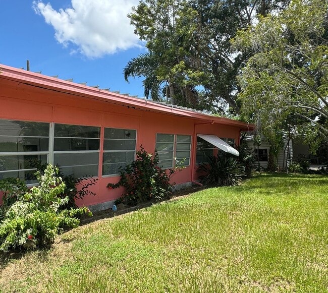 property at 1001 52nd Ave W