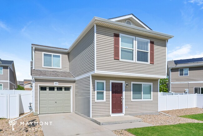 18659 E 46th Pl in Denver, CO - Building Photo - Building Photo