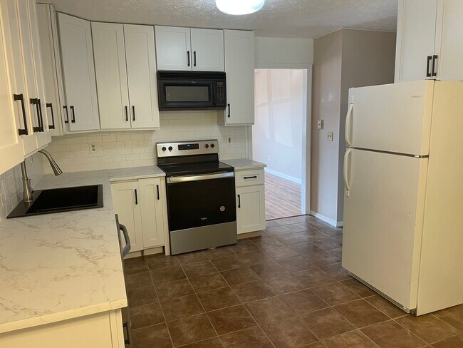 1337 S Hickory Grove Ln, Unit 1337 in Bloomington, IN - Building Photo - Building Photo