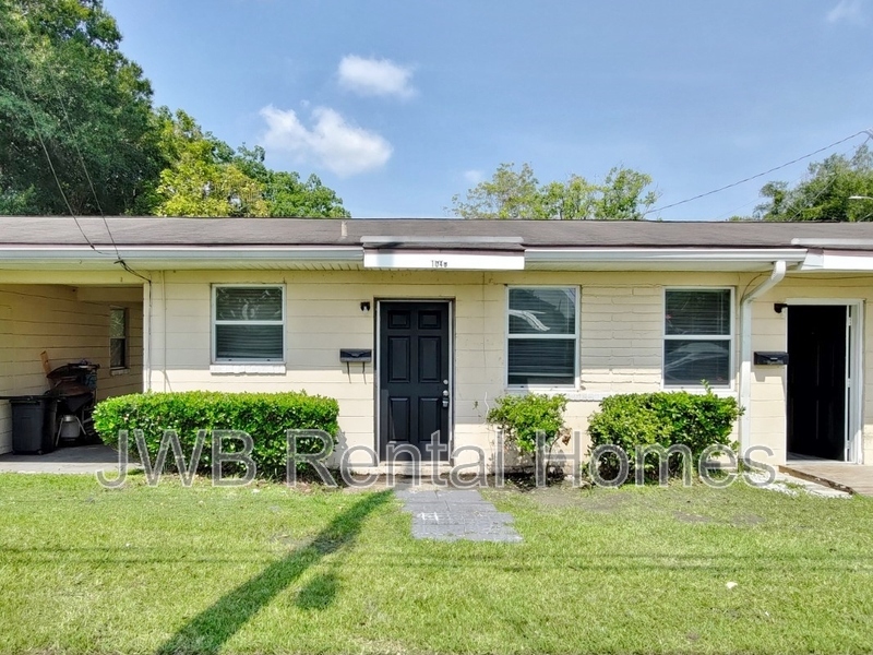 1040 Almeda St in Jacksonville, FL - Building Photo