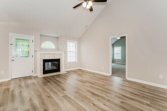 221 Eagles Crest Ct in Mcdonough, GA - Building Photo - Building Photo