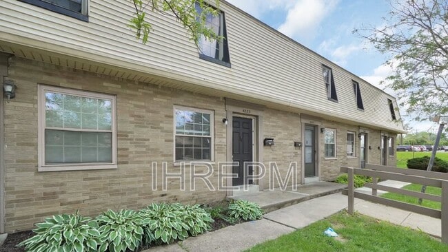 property at 4227 Morsetown Ct S