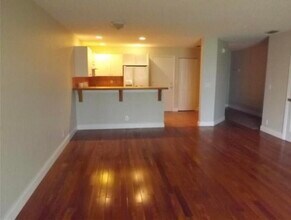 5267 Pine Meadows Rd in Greenacres, FL - Building Photo - Building Photo